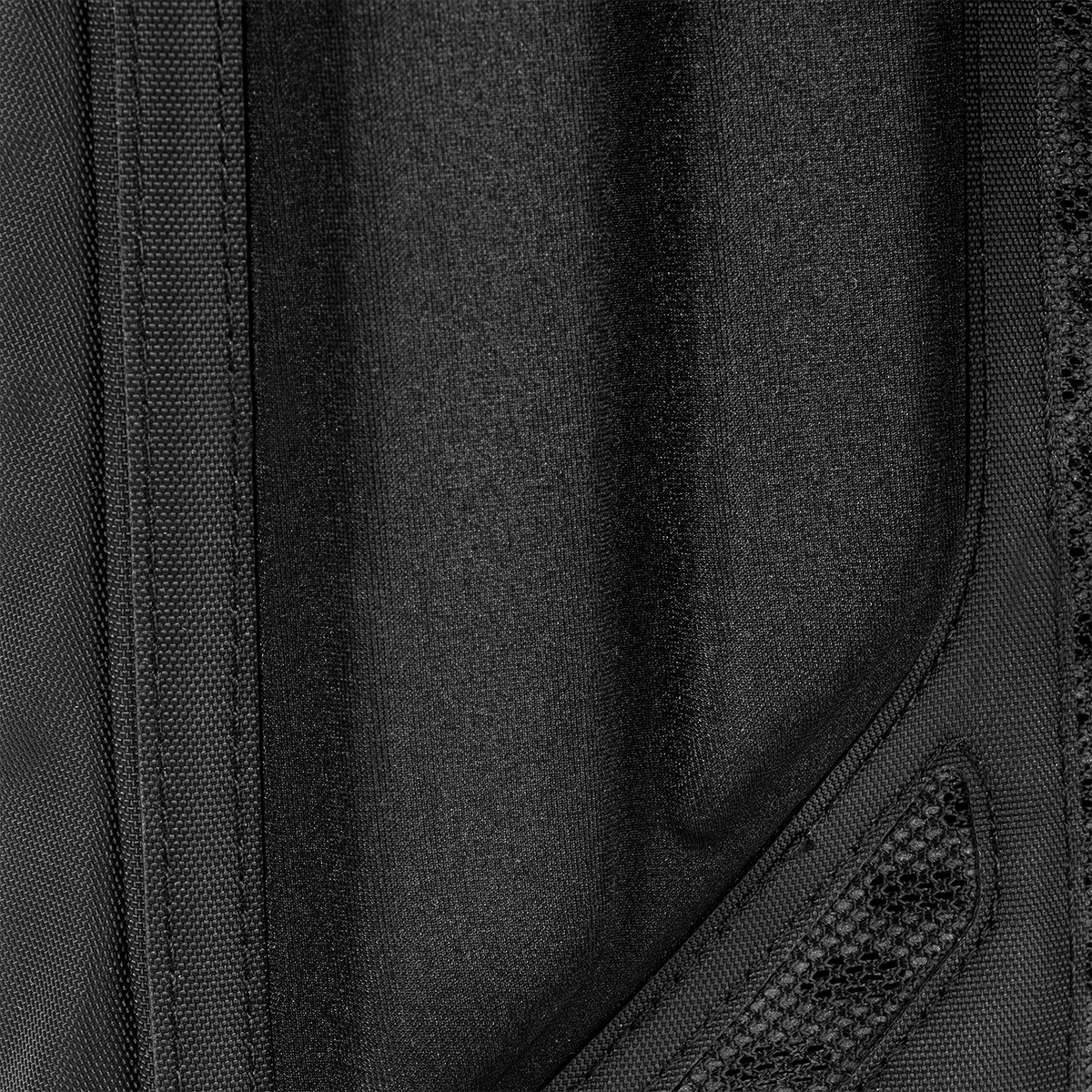 paragon-hydration-pack-t8 Paragon_Black_Texture.png