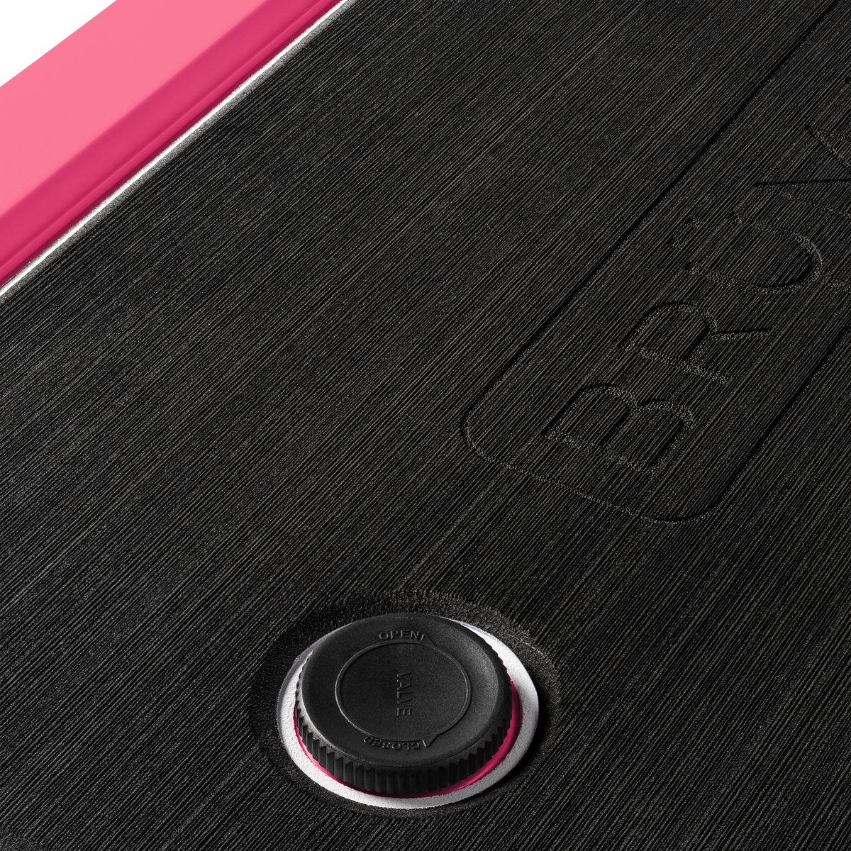 brutank-k6 brutank-55qt-neonpink-vent.png
