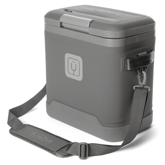 magpack-18-can-s2 magpack_18_graphite_front_strap.png